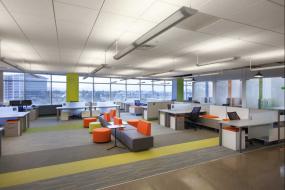 现代办公室风格吊灯装修效果图片