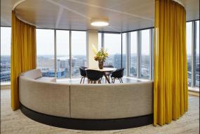 小型办公室水晶吊灯装潢设计效果图片