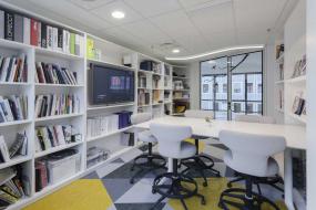 会议室扣板吊顶装修效果图片