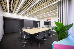 会议室玻璃墙面装饰隔断装修效果图片