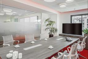 会议室隔断玻璃门效果图片