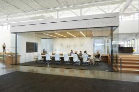 会议室隔断门设计装修效果图片