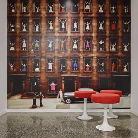 公司总经理办公室背景墙壁纸装修图片