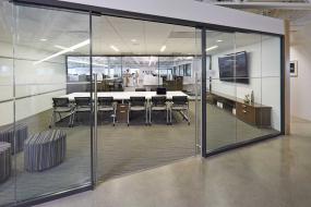 2018会议室移动隔断墙装修效果图片