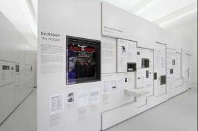 最新办公室背景墙装修效果图片