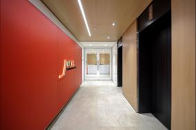 2018现代办公室走道设计装修效果图片大全