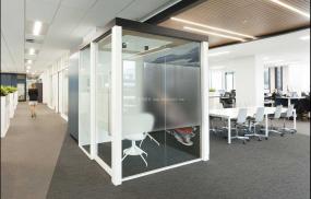 小会议室小吊顶效果图