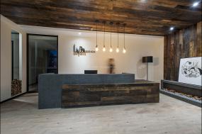 个性公司前台背景墙设计样板