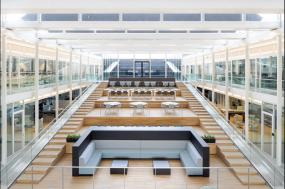 现代风格办公室装修吊顶图片