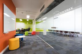 现代办公室吊顶装修效果赏析图片