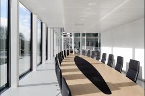 现代公司办公室吊顶装饰效果图