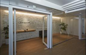 最新小办公室吊顶设计装修效果图片