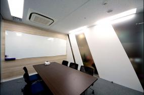 个性办公室石膏板吊顶装修效果图片