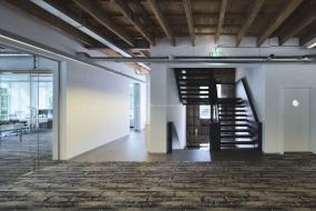 180平米办公室最新吊顶装修效果图欣赏