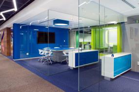 大型沉稳型会议室桌椅装修设计效果图大全赏析