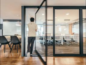 2018经典会议室吊顶设计效果图