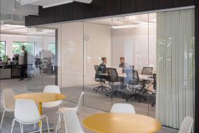 会议室多处小吊顶效果图