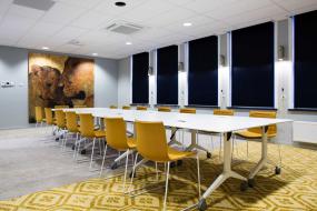 简约会议室3d模型吊顶设计效果图片