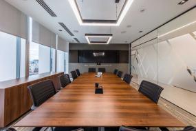 会议室明亮吊顶设计装修效果图片