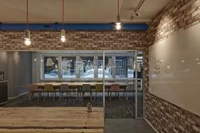 会议室室内明亮吊顶设计效果图