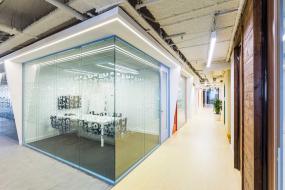 现代会议室天花吊顶设计风格