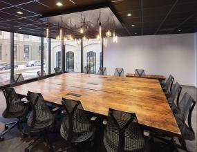 学校会议室现代吊顶设计效果图片