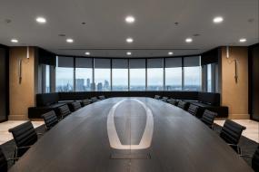 会议室不规则几何形吊顶设计效果图片