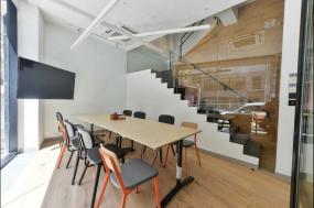 时尚现代办公会议室吊顶效果图赏析