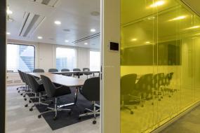 简约会议室塑钢板吊顶装修效果图片