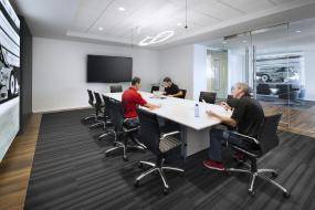 最新会议室室内吊顶设计图片欣赏