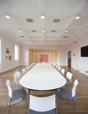 最新会议室室内装饰设计案例