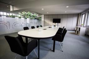 设计感公司会议室背景墙效果图