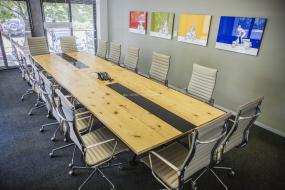 简约会议室背景墙壁灯装修效果图片