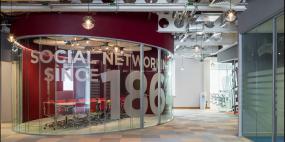 大型会议室背景墙设计装修效果图片