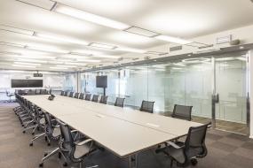 简约现代风格小型会议室布置