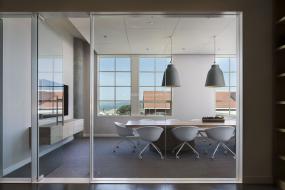 写字楼小型会议室效果设计效果图