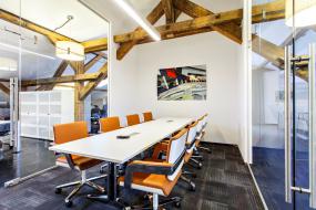 最新小会议室室内背景墙装修效果图2018图片