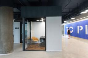 老总办公室中式吊顶装修效果图