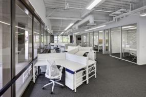 2015办公室空间装修设计效果图片欣赏