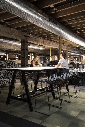 独立办公室设计装饰效果图