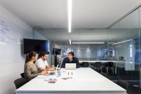 小型会议室设计图片