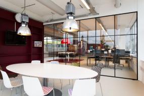 公司小型会议室装修效果图赏析