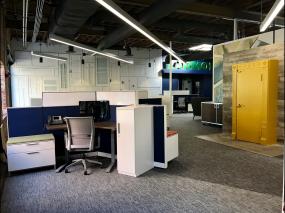 现代办公室室内隔断装修图片大全