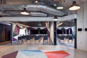 现代办公室室内设计装修效果图片赏析