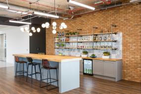 现代大办公室装修效果图展示