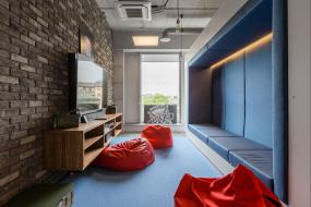 上海现代专业办公室装修效果图赏析