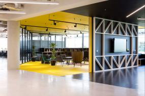 现代大办公室装修效果图