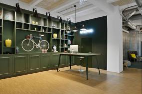 现代办公室折叠门装修效果图片