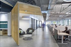 上海现代办公室专业装修效果图赏析