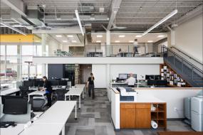 办公室简单装饰图